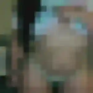 Contacte Evelyne, 33 ans à Malintrat en privé