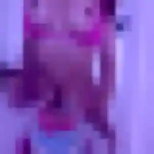 Photo de Grâce à Malleloy (24 ans) - plan cul anonyme