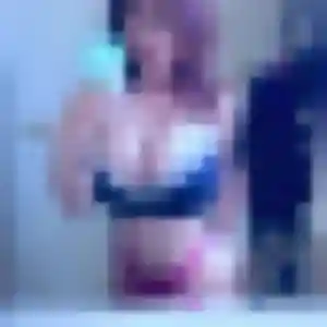 Photo privée de Toyin, 29 ans à Marles-en-Brie - rencontre coquine