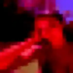 Fama, 36 ans, connectée à Maurecourt pour un plan cul