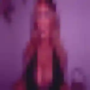 Nicole, fille de 22 ans propose plan cul à Mayenne