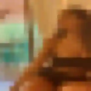 Solange, femme de 25 ans cherche plan cul à Mazeyrat-d'Allier