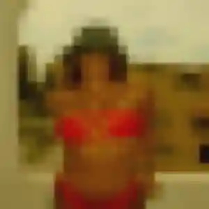 Lucinda, 26 ans, dispo pour plan cul à Merceuil