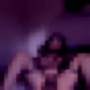 Léonie, 27 ans, disponible à Moislains pour un plan cul