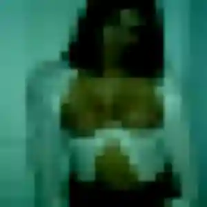 Lucinda, 25 ans, dispo pour plan cul à Molières-sur-Cèze