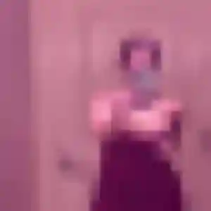 Charmante Isis, 27 ans à Mollégès - voir sa photo