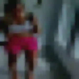 Photo privée de Nafi, 42 ans à Monestiés - plan discret