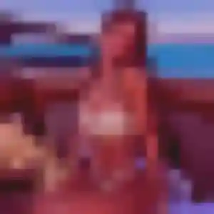Rejoins Adeline, 25 ans à Monnières en privé