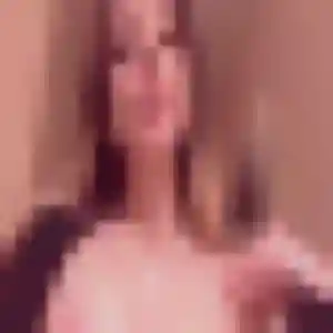 Bola, 26 ans, disponible à Mont Lozère et Goulet pour une rencontre coquine