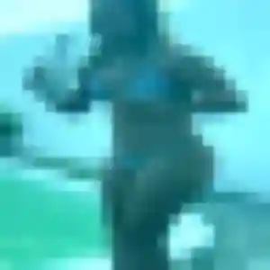 Aliyah, 27 ans, connectée à Mont-Saint-Éloi pour une rencontre coquine
