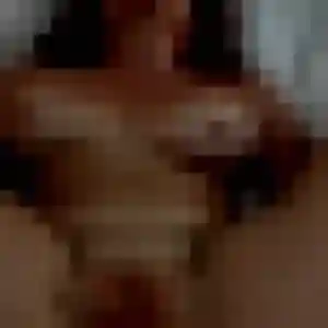 Photo de Blessing à Montenay (41 ans) - plan cul gratuit