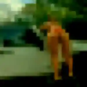 Rencontre Malika, 40 ans à Monts-de-Randon en privé