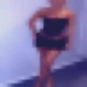 Mame, 24 ans, cherche un plan cul à Montvendre
