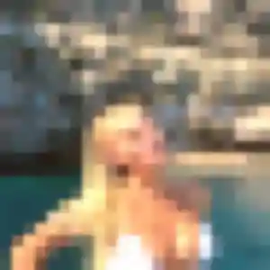 Rejoins Thioro, 35 ans à Moras-en-Valloire en privé