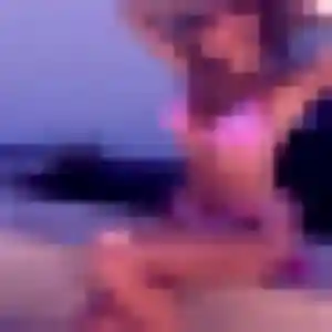 Ramatoulaye, femme de 22 ans propose plan cul à Moulins-en-Bessin