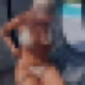 Nkechi, 32 ans, cherche un plan cul à Mousseaux-lès-Bray