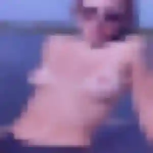 Belle Yasmina, 25 ans à Moÿ-de-l'Aisne - voir sa photo