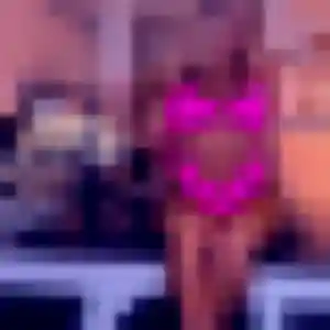 Laetitia, 27 ans, en ligne à Muhlbach-sur-Munster pour un plan cul