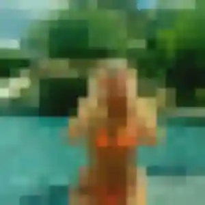Suzanne, 28 ans, dispo pour plan cul à Neuvy-en-Sullias