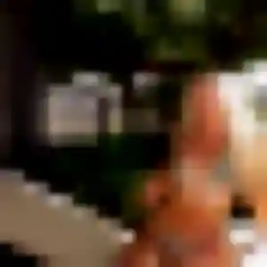 Sexy Ronke, 44 ans à Nézel - voir sa photo