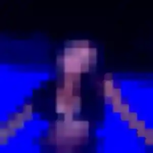 Photo privée de Téning, 42 ans à Noyal-Châtillon-sur-Seiche - rencontre sans lendemain