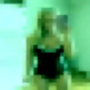 Yacine, 22 ans, connectée à Offranville pour une rencontre coquine