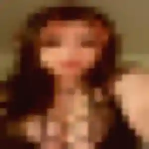 Héloïse, 28 ans, connectée à Olemps pour une rencontre coquine