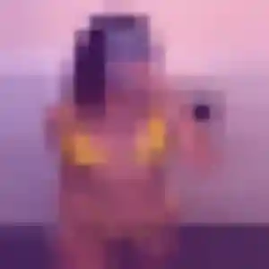 Hawa, 37 ans, connectée à Orléat pour une rencontre coquine