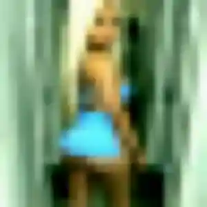 Takha, 23 ans, connectée à Ozouer-le-Voulgis pour une rencontre coquine