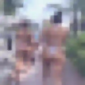 Rokhaya, 23 ans, connectée à Pageas pour une rencontre coquine