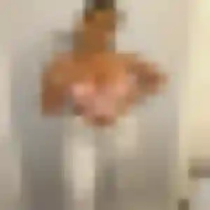 Découvre Bernadette, 22 ans à Pajay en privé
