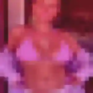 Thalia, 25 ans, en ligne à Pédernec pour une rencontre coquine