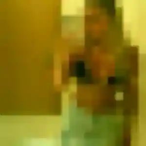 Photo de Adaora à Plestin-les-Grèves (40 ans) - plan cul gratuit