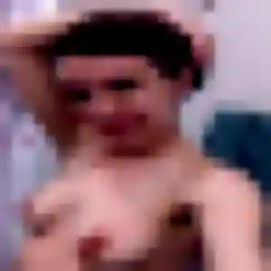Perrine, 28 ans, en ligne à Port-Bail-sur-Mer pour un plan cul