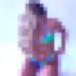 Pénélope, 25 ans, disponible à Quévreville-la-Poterie pour un plan cul