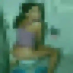 Photo privée de Abibatou, 33 ans à Retournac - plan discret