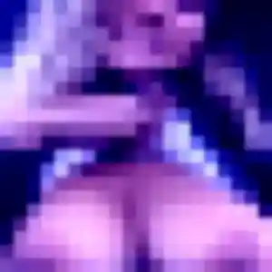Contacte Delphine, 25 ans à Rosières en privé