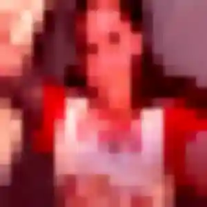 Maimouna, 22 ans, connectée à Roura pour une rencontre coquine