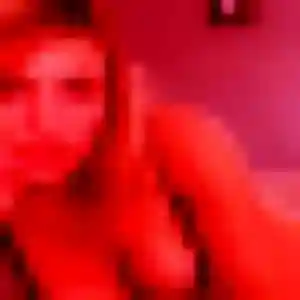Njeri, femme de 27 ans cherche plan cul à Roussillon