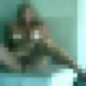 Faith, 23 ans, connectée à Rouziers-de-Touraine pour une rencontre coquine