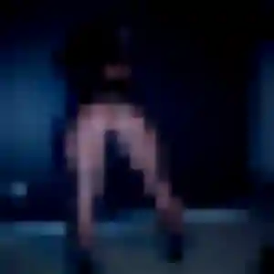 Coumba, 32 ans, connectée à Saint-Alban-les-Eaux pour une rencontre coquine