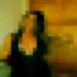 Yasmina, 22 ans, en ligne à Saint-Aubin-sur-Mer pour un plan cul