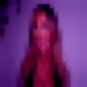 Lola, 27 ans, en ligne à Saint-Avé pour une rencontre coquine