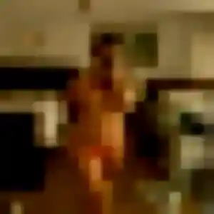 Contacte Rebecca, 25 ans à Saint-Cloud en privé