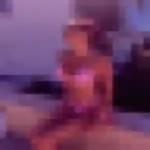 Oumou, fille de 41 ans veut plan cul à Saint-Corneille