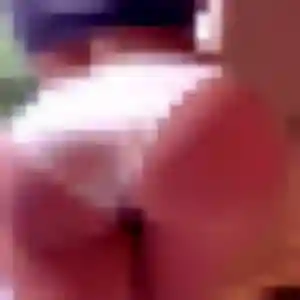 Découvre Amandine, 22 ans à Saint-Denis gratuitement