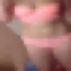 Photo de Zineb à Saint-Étienne-du-Grès (24 ans) - plan cul gratuit