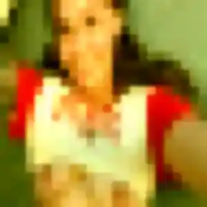 Rejoins Aïcha, 34 ans à Saint-Étienne-du-Vauvray en privé