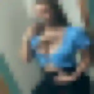 Louna (45 ans) à Saint-Fargeau attend une rencontre aujourd'hui