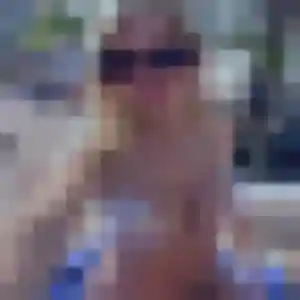 Charmante Bernadette, 22 ans à Saint-Florent-sur-Cher - la contacter